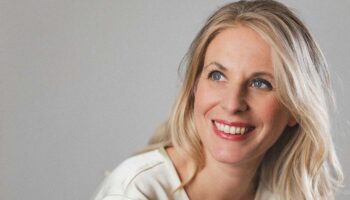 Claire-Marie Le Guay, Bach vs. Chopin - Critique sortie  Paris