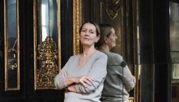« Che dolore terribile è l’amore » de Han Kang, un spectacle qui mêle l’Histoire, le rêve et la réalité, mise en scène de Daria Deflorian - Critique sortie Avignon / 2026 Avignon Festival d’Avignon. Cloître des Carmes
