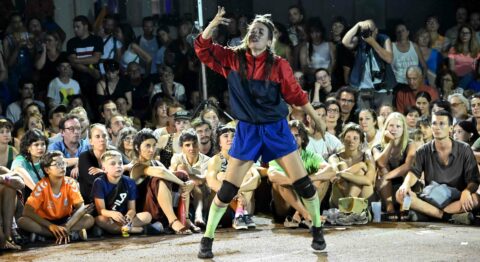 Le Festival Chalon dans la rue invite à découvrir 148 spectacles - Critique sortie Théâtre Chalon-sur-Saône Centre National des Arts de la Rue et de l’Espace Public