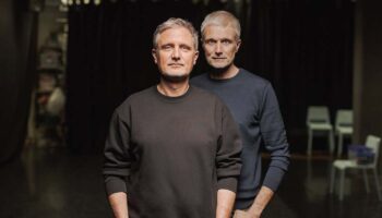 « Mon frère » de Christian et François Gremaud, une pièce sur la relation fraternelle mais aussi sur la dimension politique du combat des sourds - Critique sortie Avignon / 2026 Villeneuve lez Avignon Festival d'Avignon. La Chartreuse