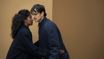 Avec « Kiss », la compagnie Koutrajmé interroge le sentiment amoureux - Critique sortie Avignon / 2026 Avignon Avignon Off. Le 11. Avignon