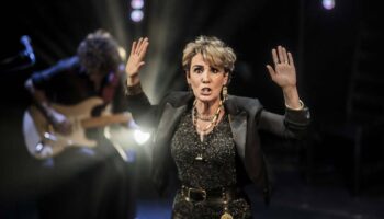 Stéphane Corbin met en scène « L’harmonie des genres » de Noémie de Lattre, un appel à la réconciliation du féminin et du masculin - Critique sortie Avignon / 2026 Avignon Avignon Off. Théâtre du Chêne Noir