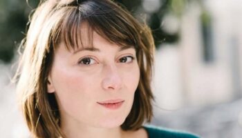 « La Maison aux lapins », Juan Miranda adapte trois romans autobiographiques de Laura Alcoba - Critique sortie Avignon / 2026 Avignon Avignon Off. Théâtre des Lila’s