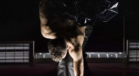 “Open my chest and place our tomorrows inside” d’ Emmanuel Eggermont - Critique sortie Danse Bagnolet Théâtre de l’Echangeur