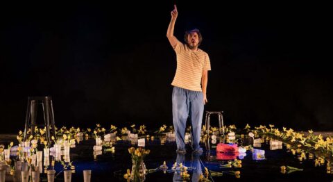 Avec « Spiritueux », Laurent Cazanave aborde sans didactisme un sujet essentiel : l’alcool - Critique sortie Avignon / 2026 Avignon Avignon Off. Le 11 • Avignon – Espaces Mistral
