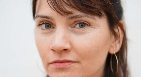 Portrait Tiphaine Raffier - Critique sortie  Besançon Nouveau Théâtre de Besançon