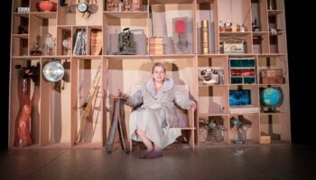 « 7 secondes d’éternité » : Aurélie Pitrat rend hommage à Hedy Lamarr, entre cynisme et mélancolie - Critique sortie Avignon / 2026 Avignon Avignon off. Théâtre Transversal