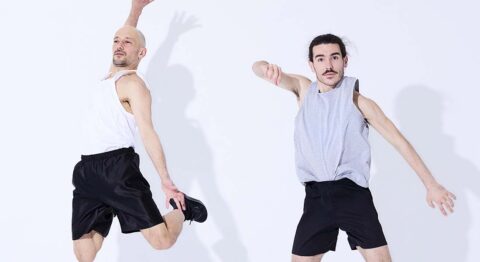 Manuel Roque et Nils Levazeux font saut commun dans « bang bang » - Critique sortie Avignon / 2026 Avignon Avignon Off. Les Hivernales CDCN