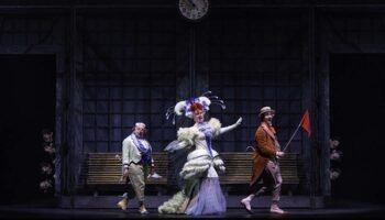 « La Vie parisienne » mise en scène par Valérie Lesort : satire sociale et fable animalière - Critique sortie Théâtre Paris Le Châtelet