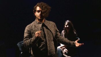Le mentaliste Taha Mansour nous propose son poétique et épatant « Effet Papillon » - Critique sortie Avignon / 2026 Avignon Avignon Off. Théâtre des 3S