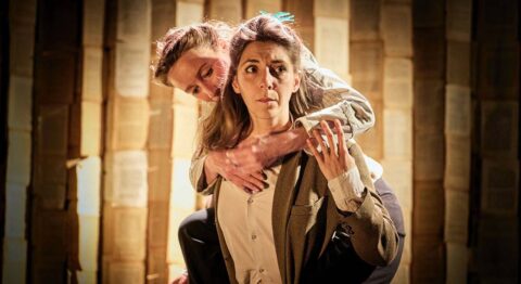 Juliette Marie met en scène « La Sœur de Shakespeare », une pièce sensible et prometteuse sur la sœur fictive du génie anglais - Critique sortie Avignon / 2026 Avignon Avignon Off. Théâtre La Luna