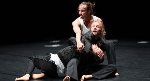 « T’façon on est en 2012 » de Loraine Dambermont - Critique sortie Avignon / 2026 Avignon Avignon Off. Les Hivernales