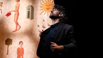 « Rumba » au Théâtre des Doms : David Murgia sculpte la chair vive des mots d’Ascanio Celestini - Critique sortie Avignon / 2026 Avignon Avignon Off. Théâtre des Doms