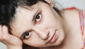 Ève Pereur signe sa première mise en scène avec « Orgueilleuse », histoires de trois femmes à la campagne - Critique sortie  Nice Théâtre national de Nice - Centre Dramatique National Nice Côte d’Azur