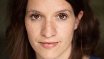 Jeanne Pasquier met en scène « Minotaure » de Friedrich Dürrenmatt, avec Robert Bouvier : un monstre misérable, enfermé en lui-même - Critique sortie  Renens-Malley Suisse. TKM - Théâtre Kléber-Méleau