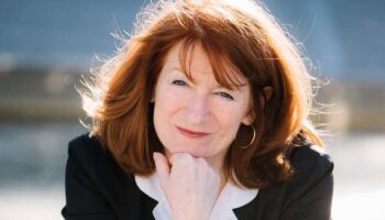 Muriel Mayette-Holtz crée « Le petit garçon avec une ombre d’oiseau », un texte commandé à Anne Sibran - Critique sortie  Nice Théâtre national de Nice - Centre Dramatique National Nice Côte d’Azur