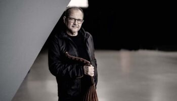 Génie du oud, Anouar Brahem poursuit son grand voyage en Orient - Critique sortie Jazz / Musiques Boulogne-Billancourt La Seine Musicale - Auditorium Patrick Devedjian