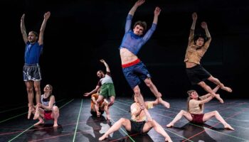 Biennale Internationale des Arts du Cirque, début 2027 - Critique sortie  Biennale Internationale des Arts du Cirque