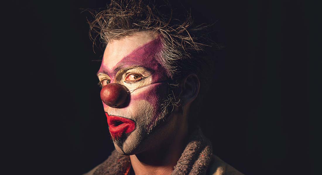 « Espèce d’idiot », conception Moïse Bernier - Critique sortie  Lannion Le Carré Magique - Pôle national cirque en Bretagne