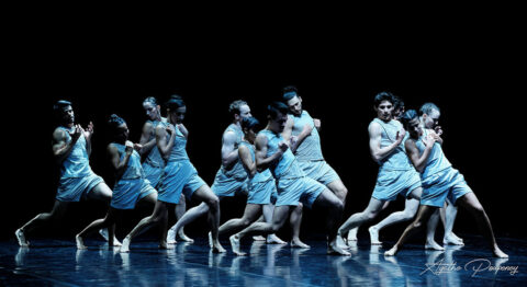 « Ici » de Léo Lérus + « The Look » par Sharon Eyal, une soirée pleine de vitalité, pour danseurs aguerris et polyvalents - Critique sortie Danse Malakoff Théâtre 71 – Scène nationale de Malakoff