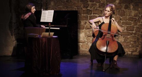Ophélie Humbertclaude et Juliane Coizet célèbrent avec grâce et élégance l&rsquo;amitié entre George Sand & Marie d&rsquo;Agoult - Critique sortie Théâtre Paris Théâtre de Nesle