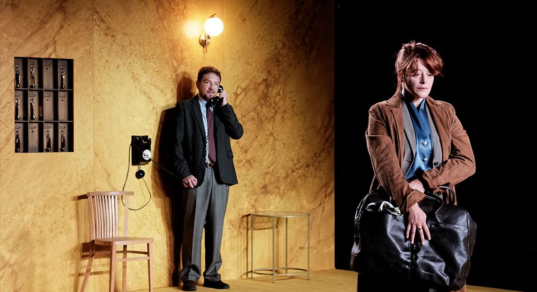 « La Musica deuxième » au Théâtre du Vieux-Colombier : Arnaud Desplechin asphyxie l’écriture de Marguerite Duras - Critique sortie Théâtre Théâtre du Vieux-Colombier - Comédie Française